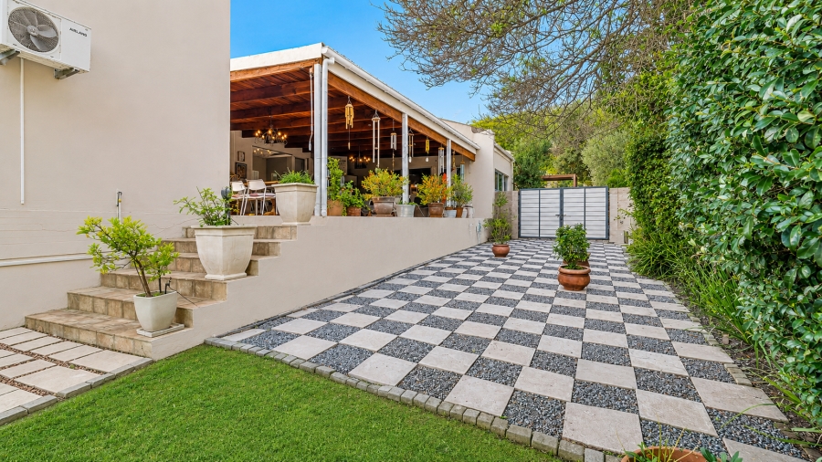 4 Bedroom Property for Sale in Groenvlei Western Cape